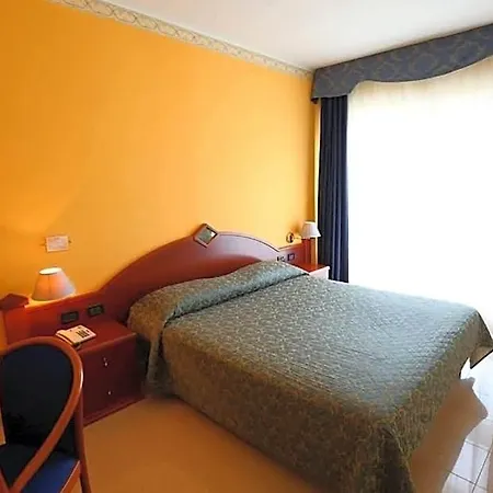 Apan Otel 4*