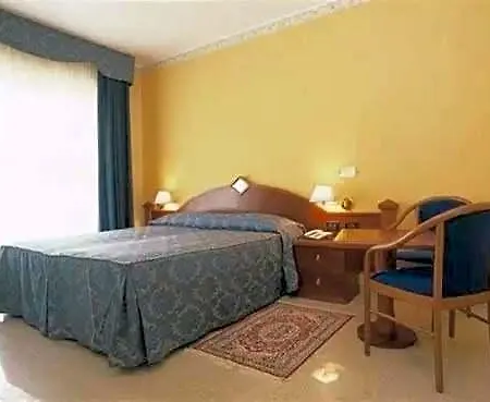 Otel Apan 4*