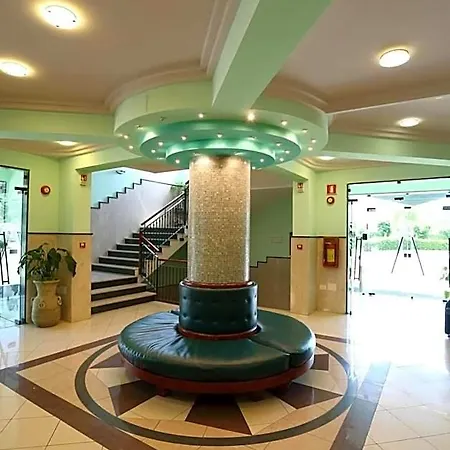 Apan Otel 4*